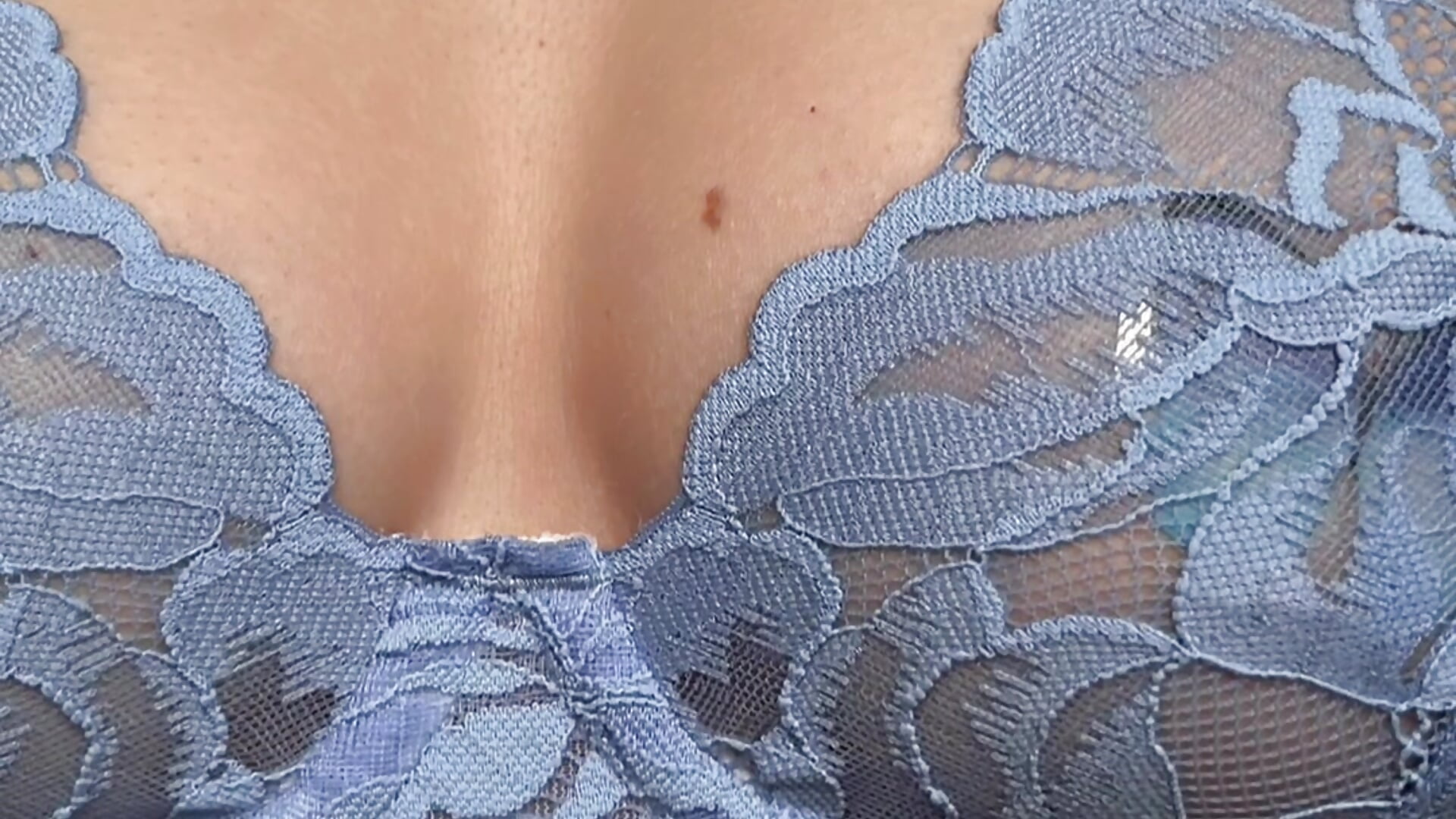 I’m a fan of sexy lingerie - video van AdrianaScott cam-model
