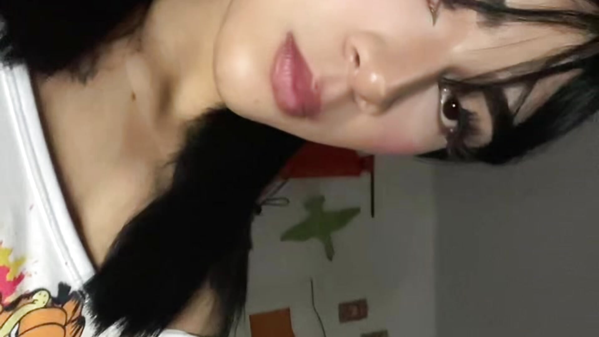 0bf451a0a6554e019152090af3e33cfb - video by lia_girl cam model