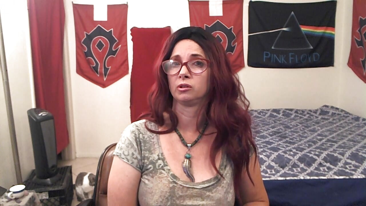 RENT FORGIVENESS BLOWJOB ROLEPLAY - video by WOWMATURESARAH cam model