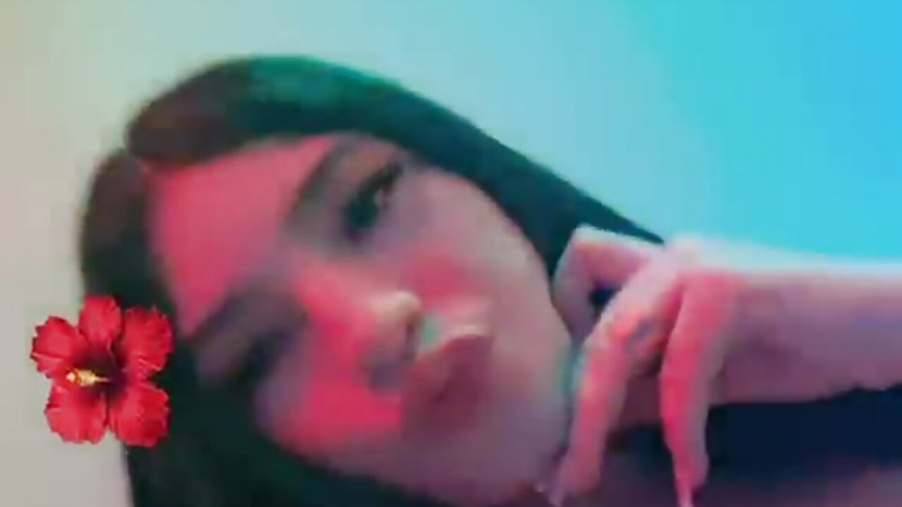kisses - clip cu iam_miah model videochat
