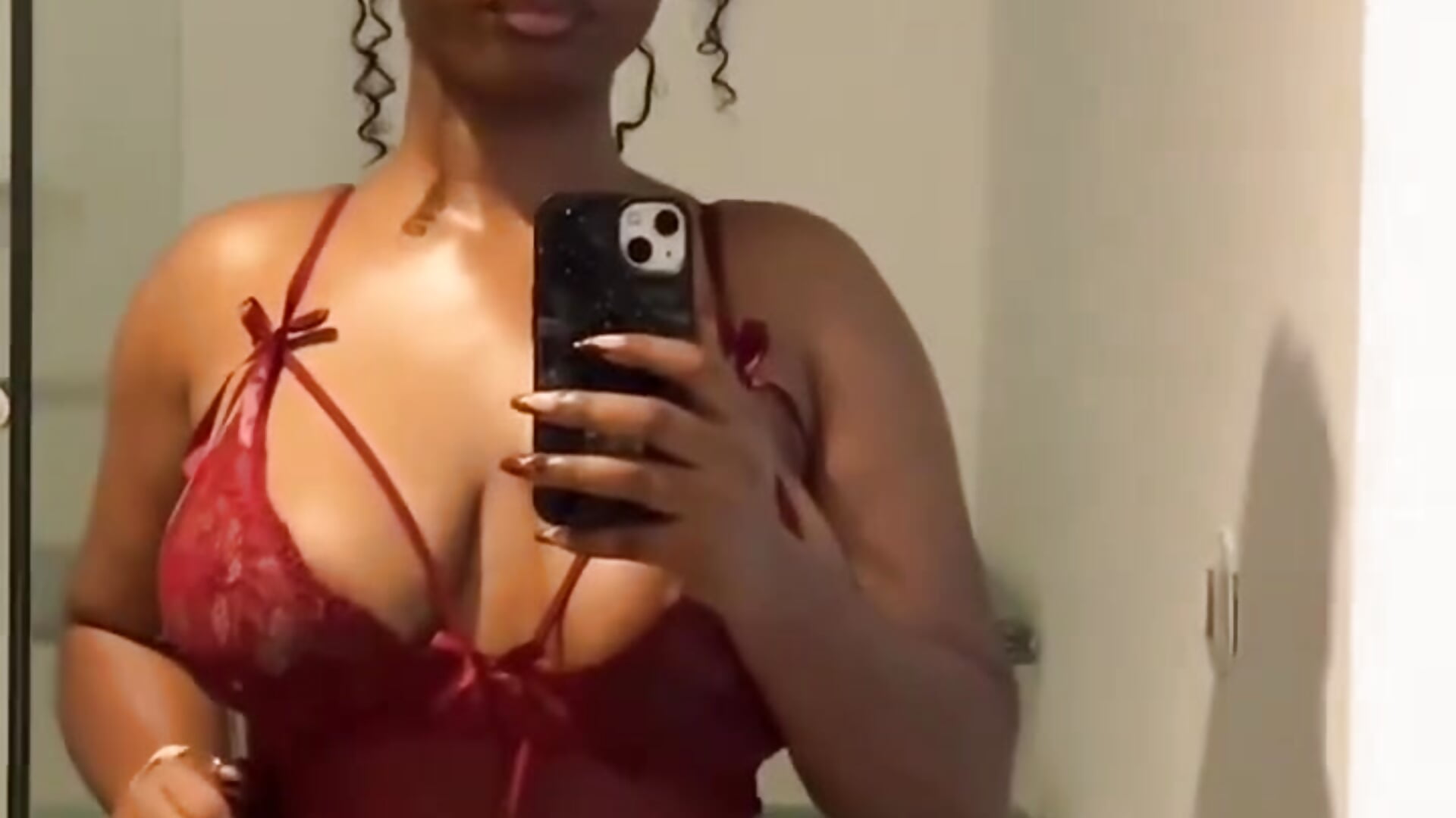 Damn gaaal 🥵 - video by thee_melons00