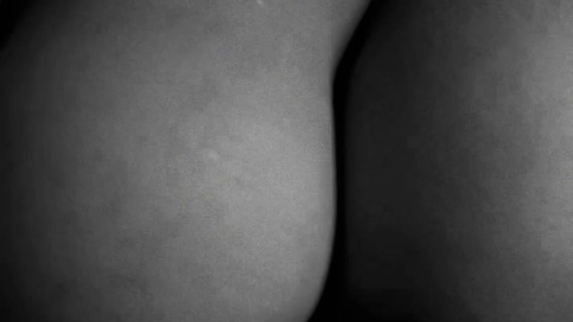 Busty M – video od webkamerové modelky Honey-M