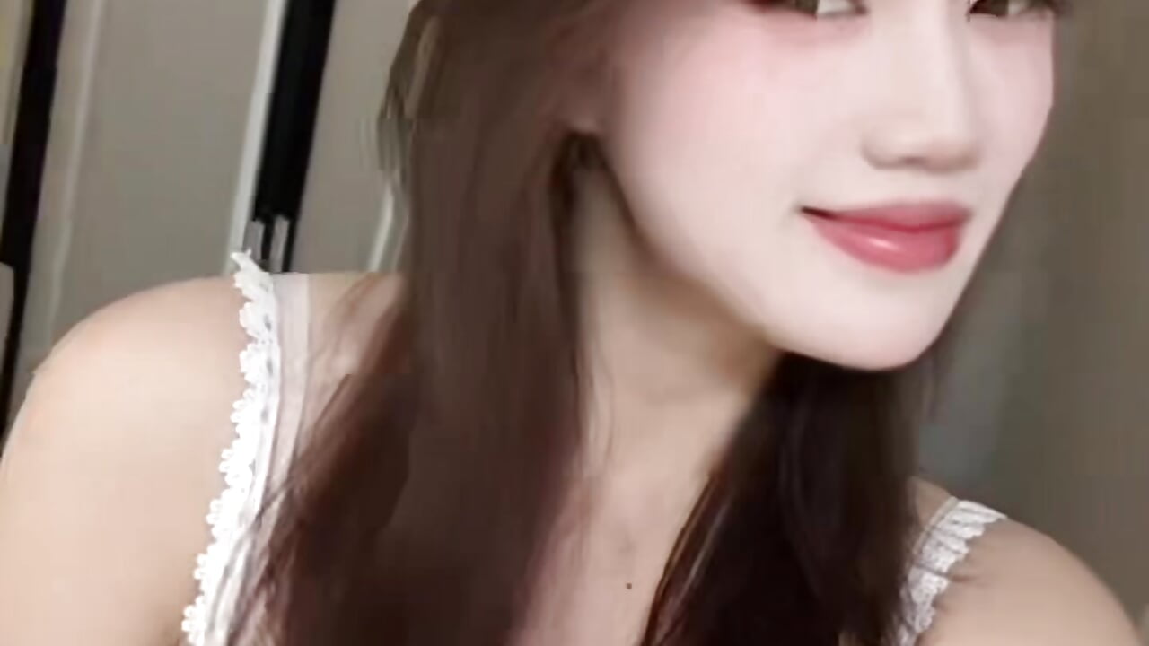 profile-intro-video-1788502607 - 視頻由 youyouaini 主播提供