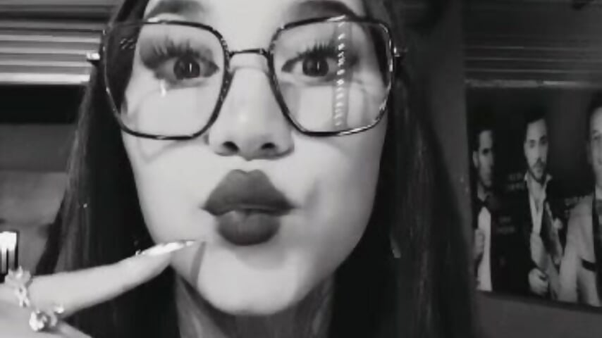 kiss me - video by hanna_hayashi_