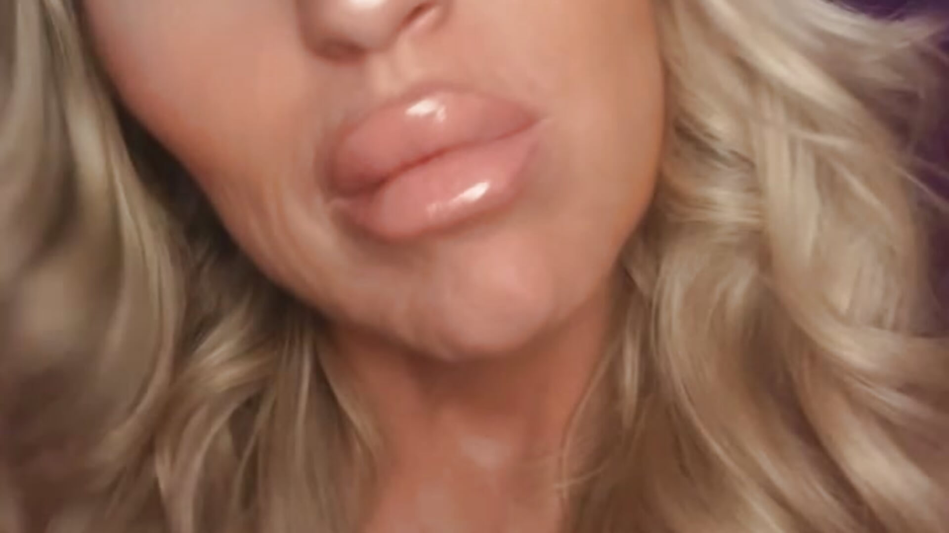 56D15141-B992-4092-B378-6D4125A8DDE1 - video by Jenna-Curvy-Cougar cam model