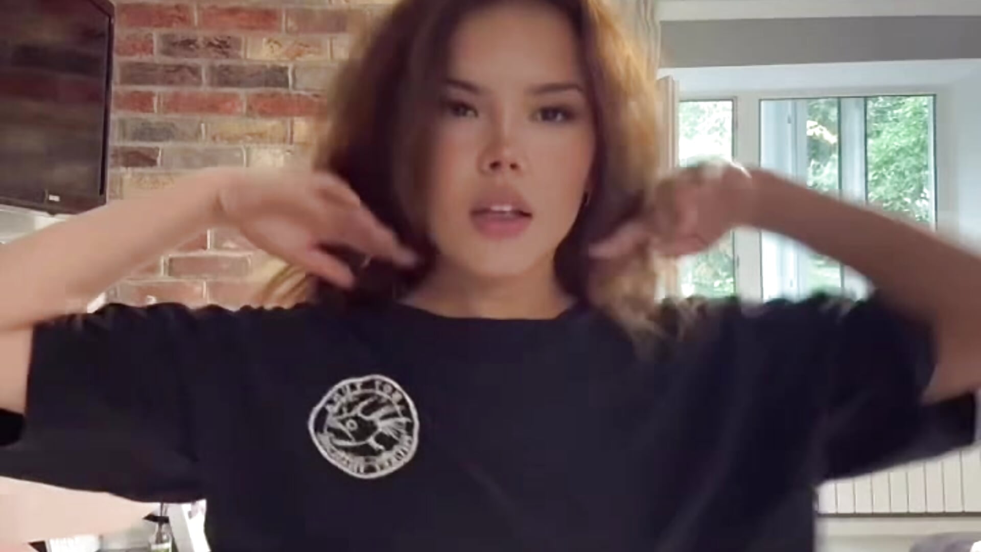some dance – video modela na kameri valeriya_cute