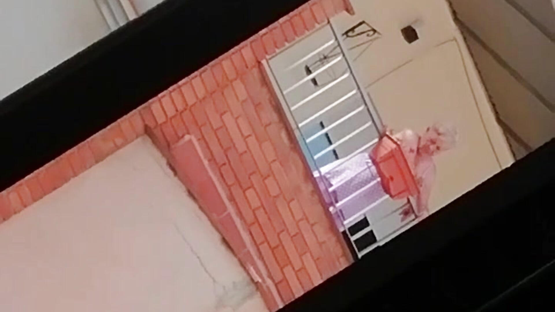 Descansando - video av Miriamo