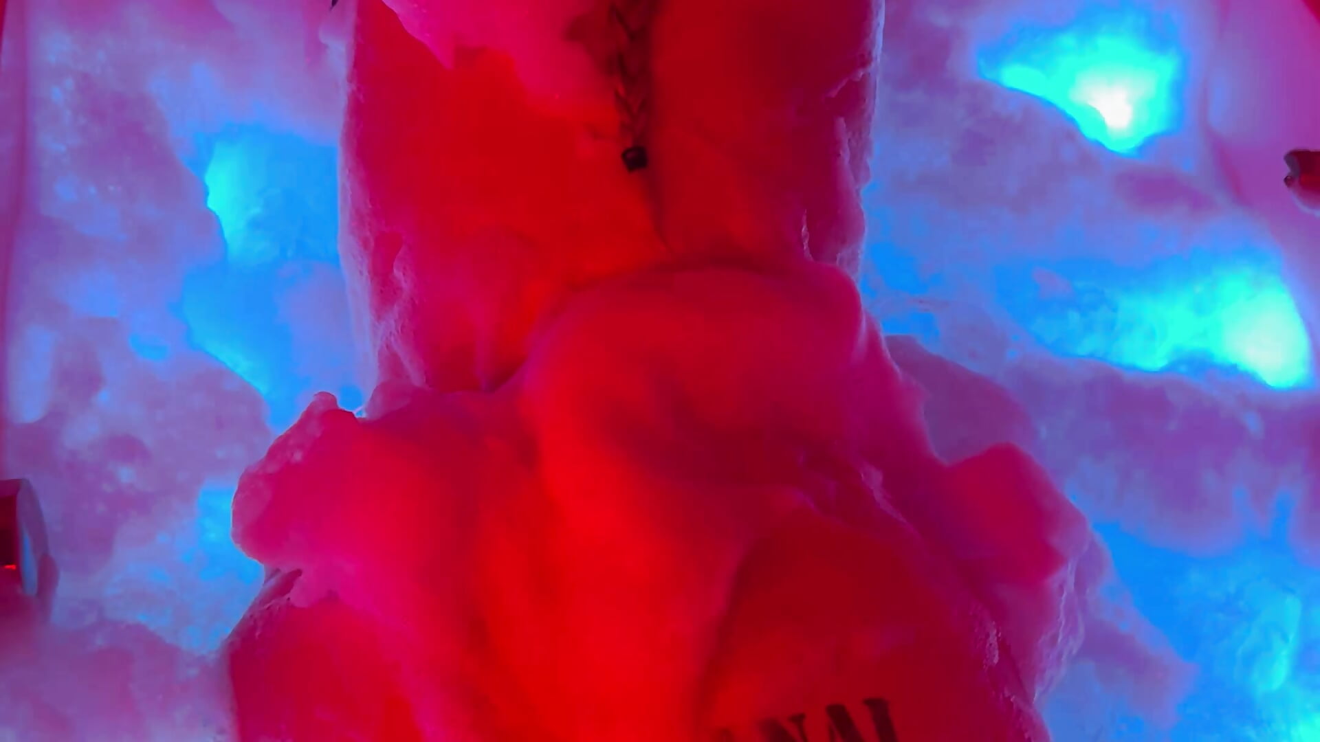 Whirpool🛁 - vídeo de la modelo de cam KimiLoveslana