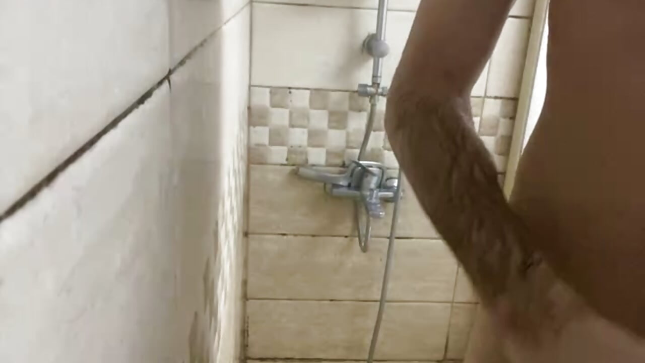 shower cum 💦🥵 — filmik cobra_bwc, modela(-lki) na kamerkach