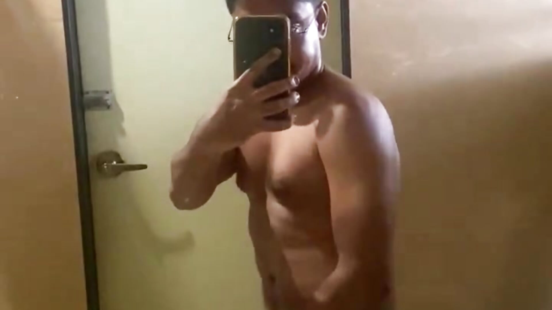 5c3354fbe18af04759c7eecadfe097bd - Video von Atul_Nathan94 Cam-Model