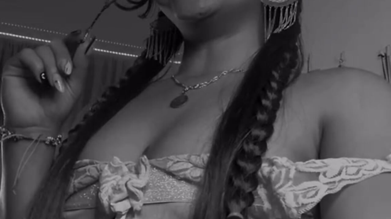 smoke - vídeo de Bella_-moon modelo de câmara