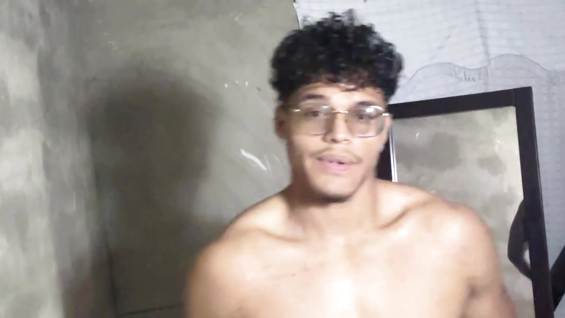 Hola – video od webkamerové modelky max__4vc