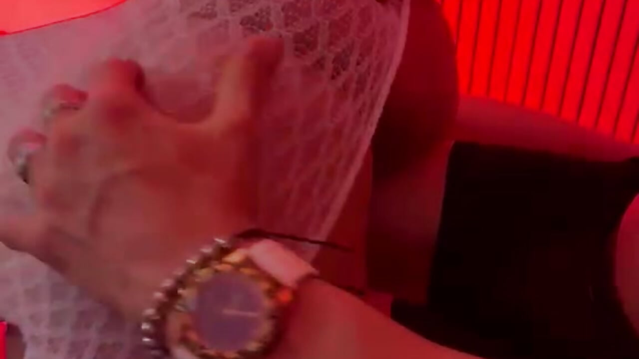 RED ROOM ON FIRE 🍑🔥🥵 – video od webkamerové modelky Luna_y_dante_