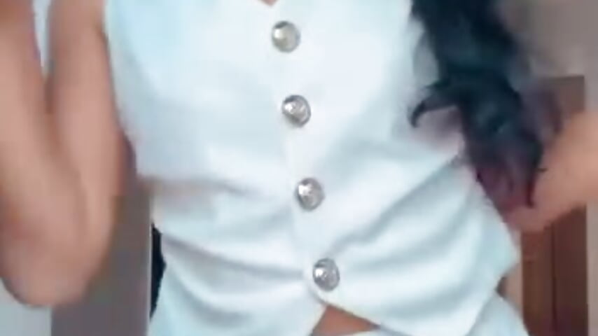 Hello StripChat ✨ - Video von Adelinai Cam-Model
