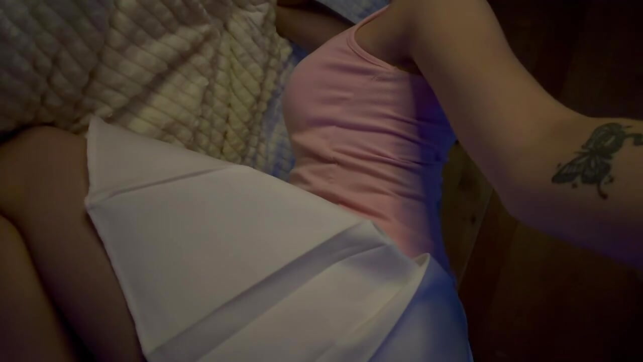 Cute Skirt, Dangerous Thoughts ♡ - סרטון של EvenSibilant