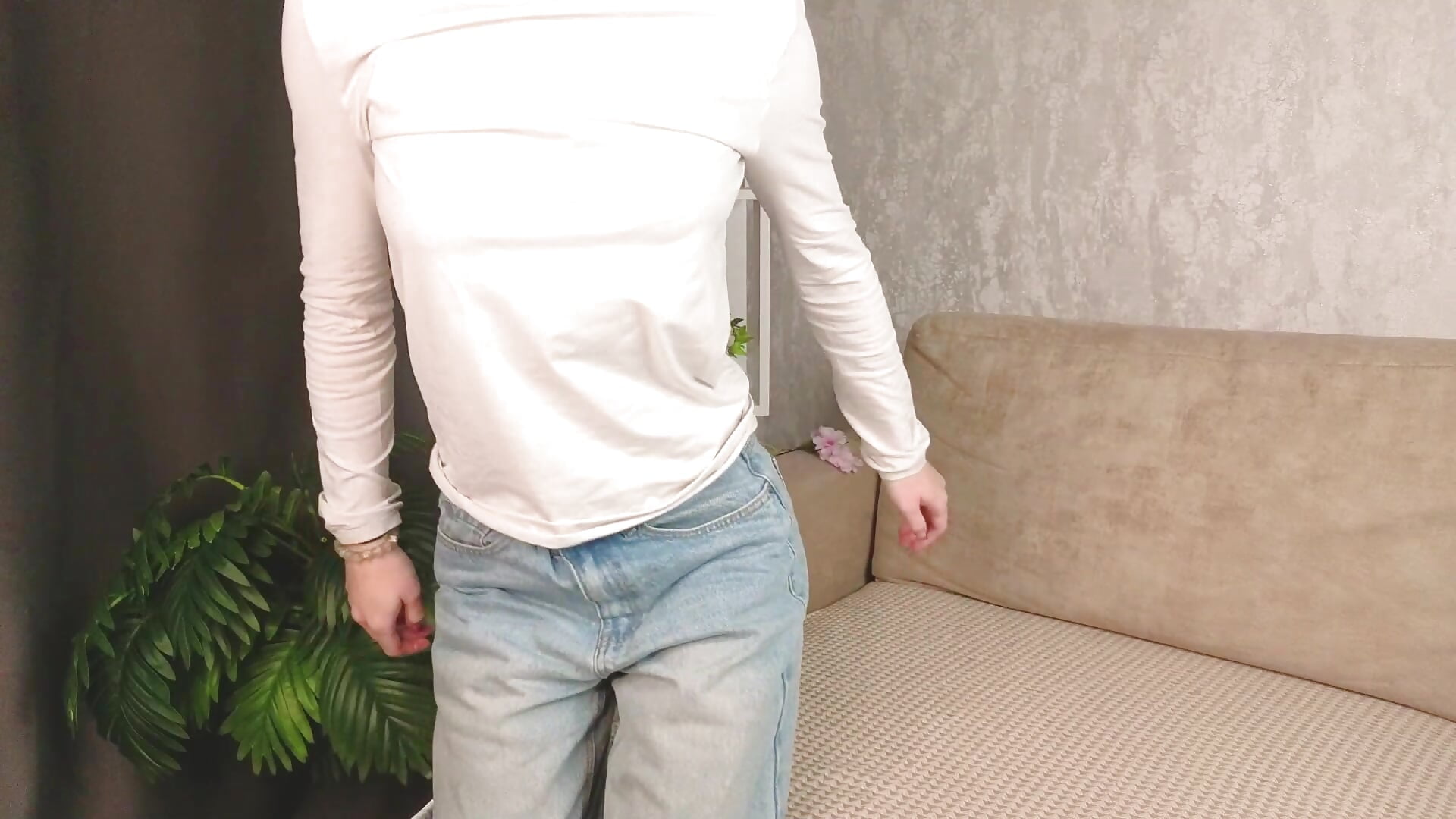 Look how I pose here - vidéo du modèle de showcams BrandonWeck