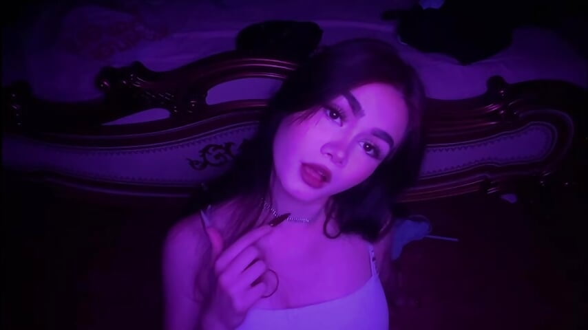 Hi I am Eva - vidéo du modèle de showcams Wild_Blossom