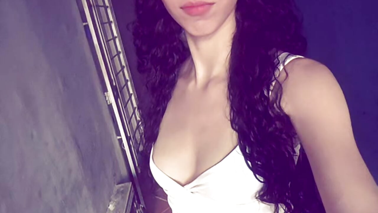 Sexy – video af scarlet_cutee cam-model