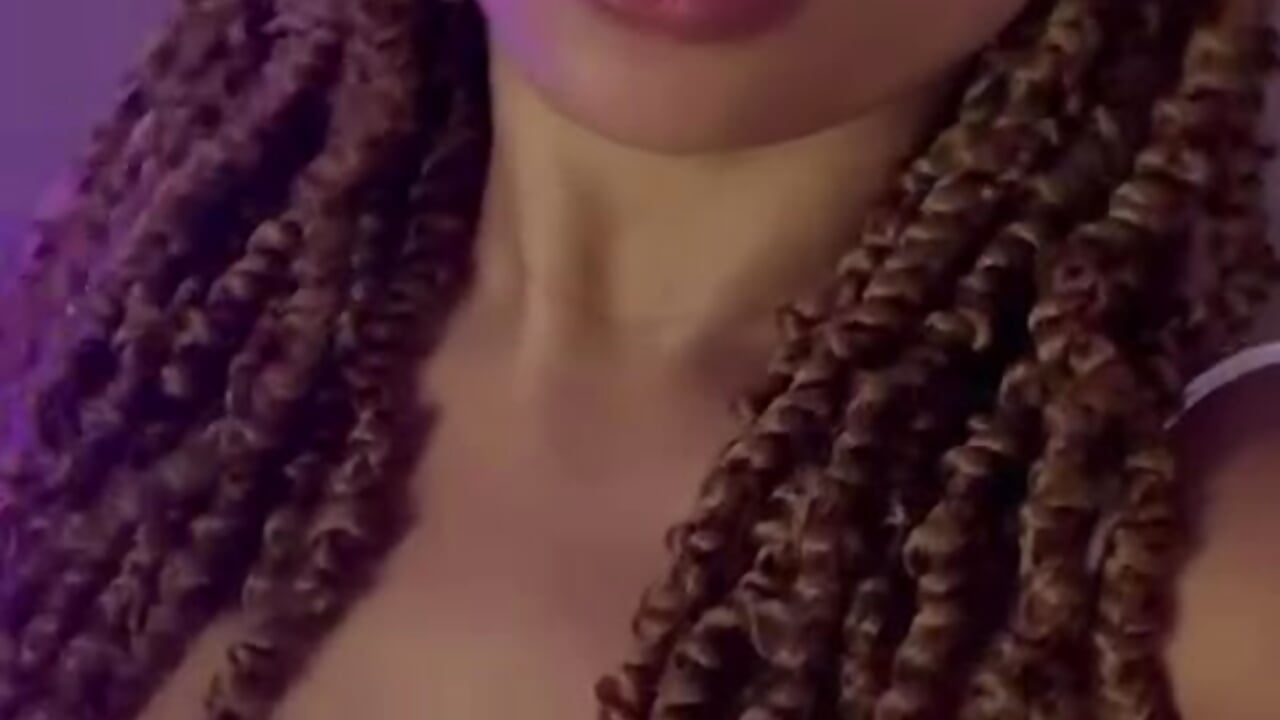 Oops, I think my nipples are showing too much 😨😏🔥 - video av TanishaWiliam_ cam model