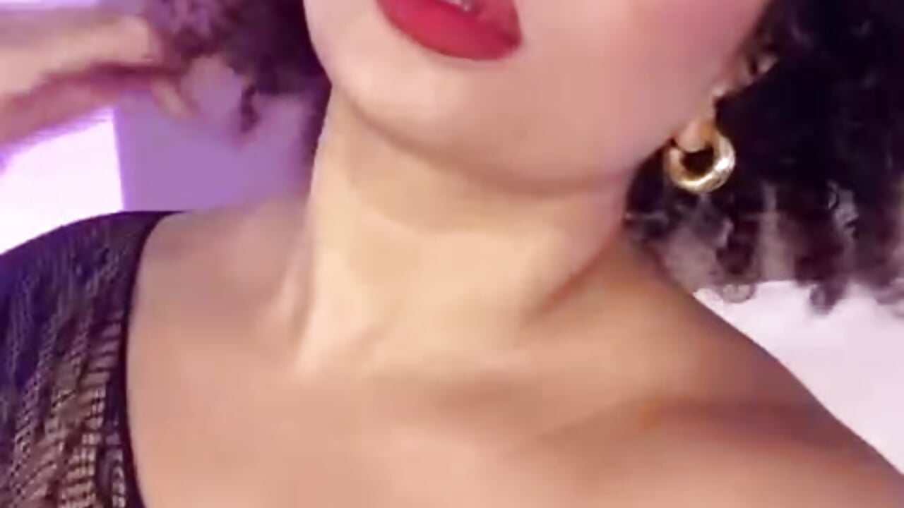 te gustan naturales? 🤤🍒 - video by TanishaWiliam_