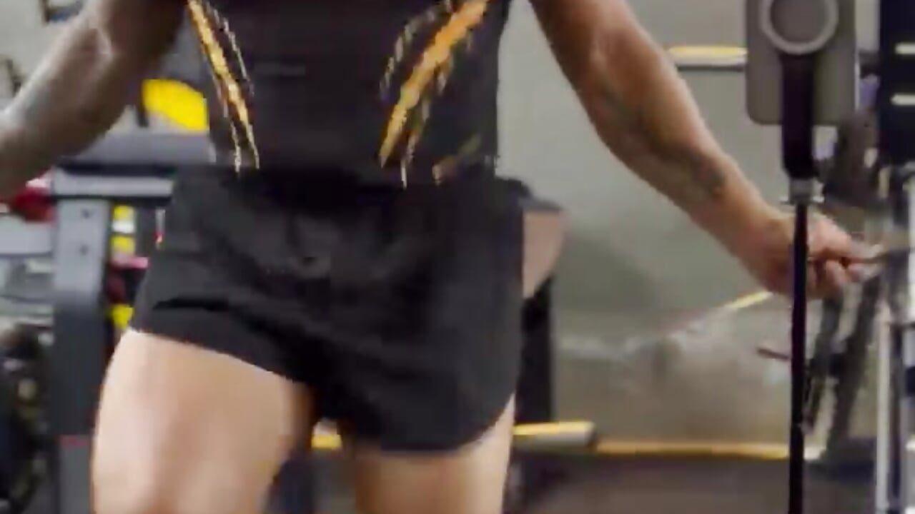 training - vidéo du modèle de showcams Daanhot_sexx
