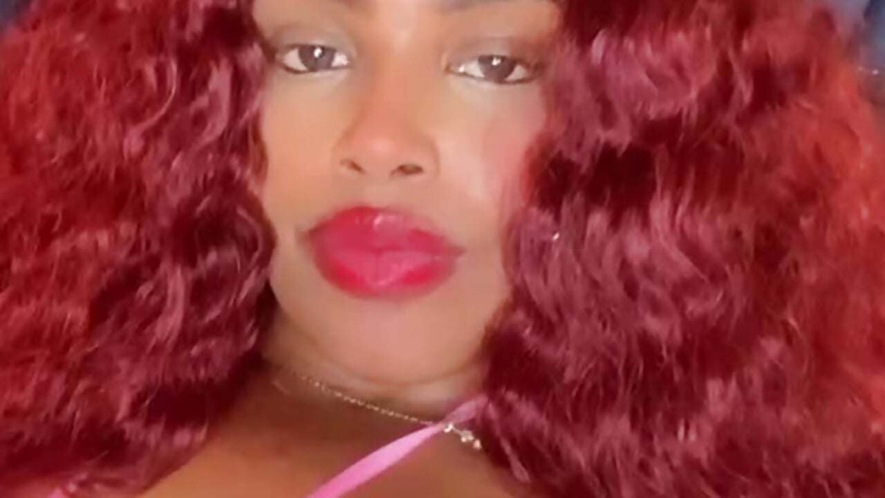 WhatsApp Video 2026-08-18 at 9,01,17 AM – video modela na kameri Ayla_Nuit