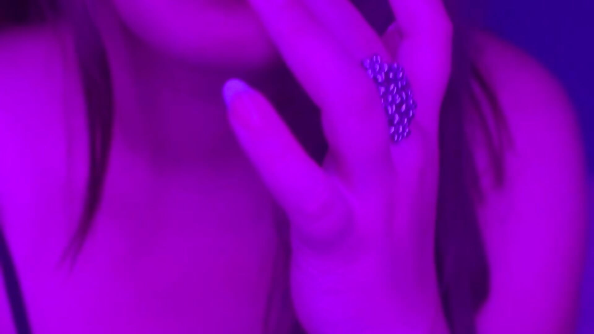 🫦 - video by DimeCamii