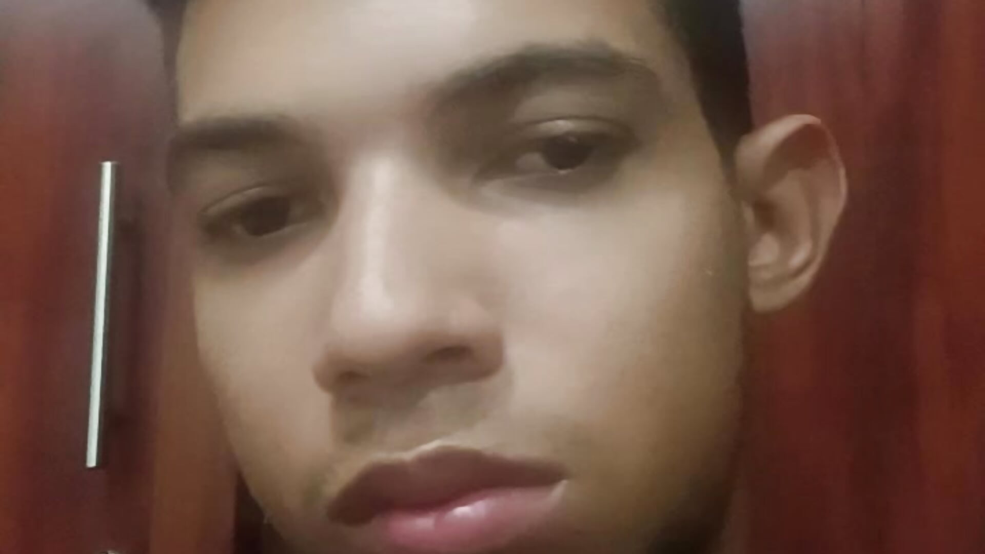 Vídeo em tendência de modelo na câmara cesar01w 3917