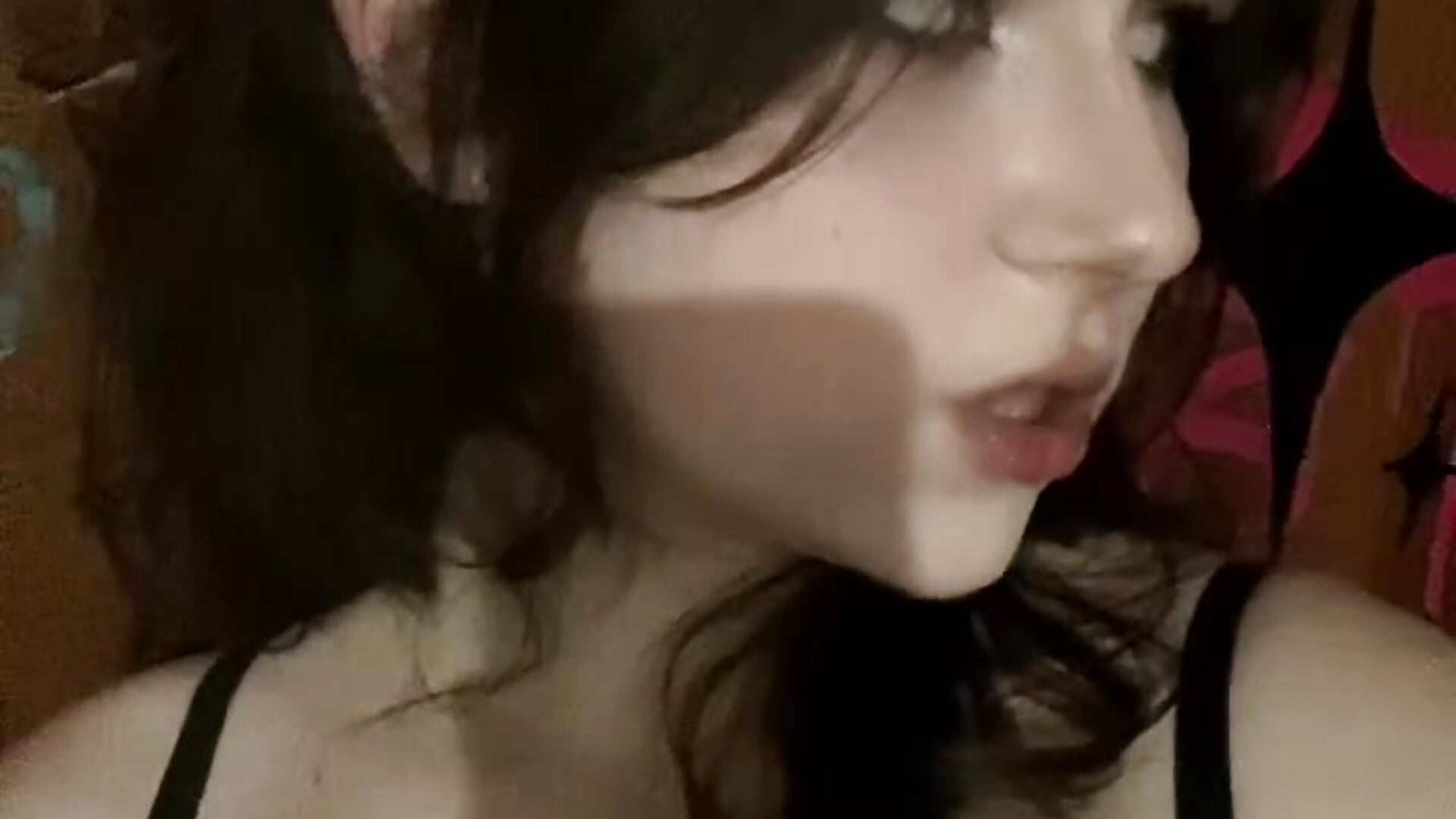 kiss u - video by mia_lay cam model