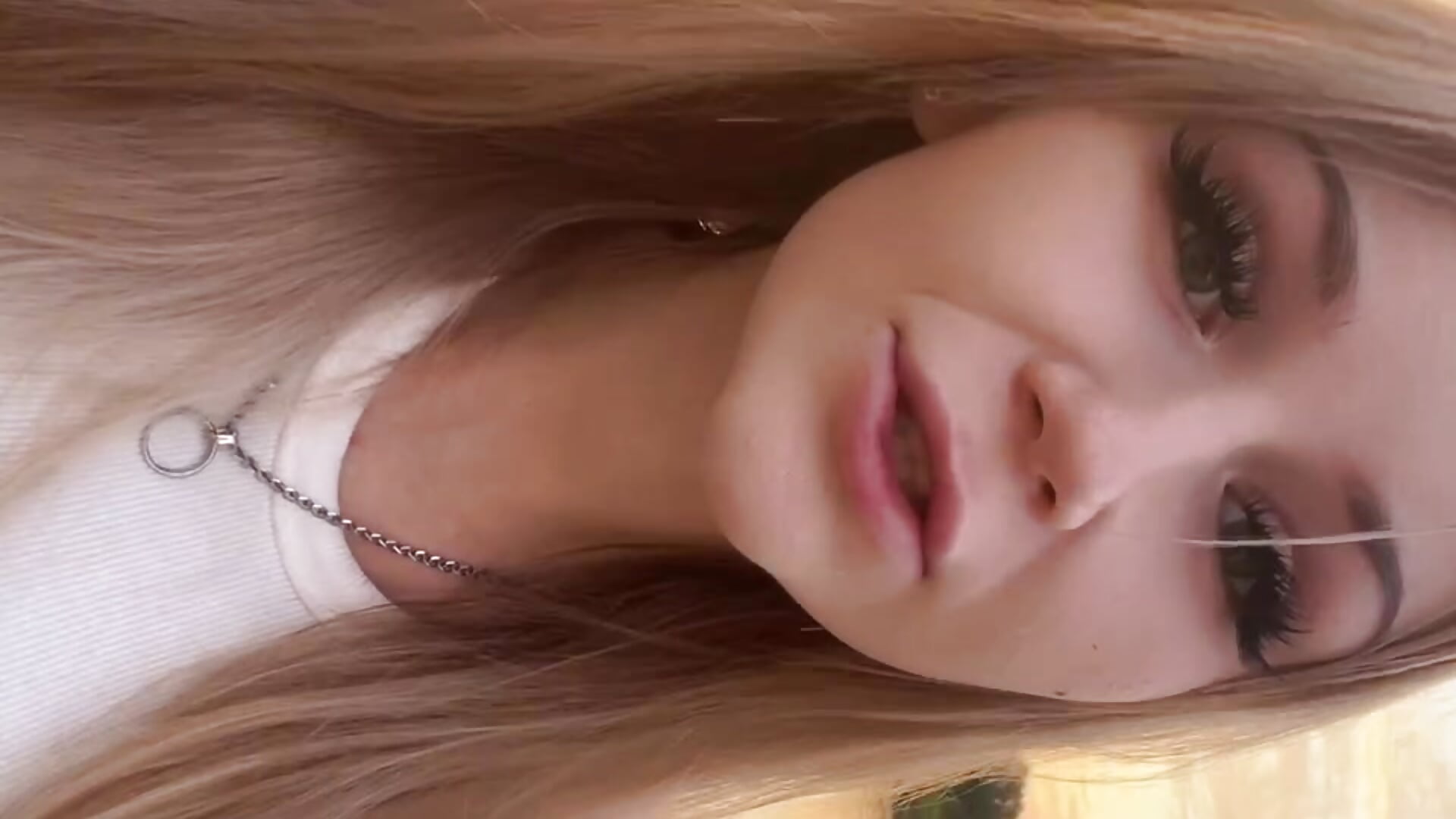 My lipsing heh - วิดีโอโดย sophiaawhite โมเดลแคม