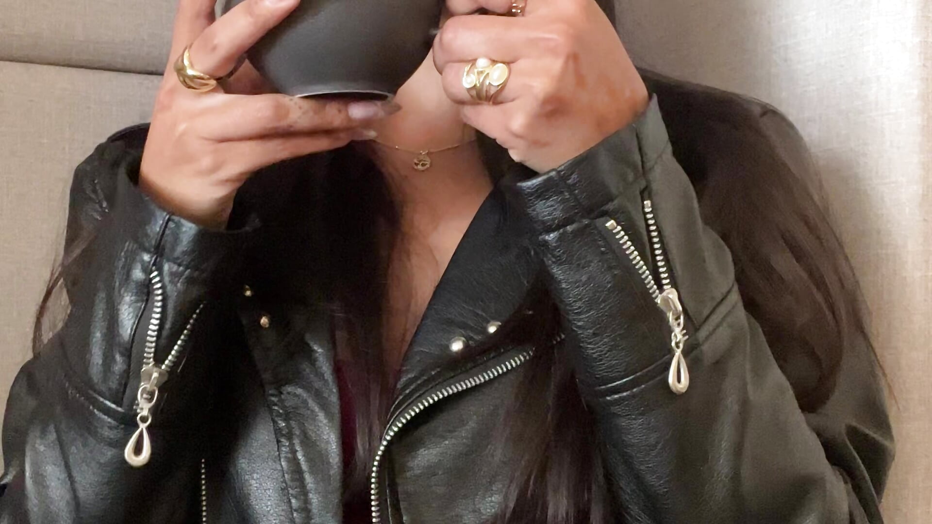 This is Samy 💜💋 - vidéo du modèle de showcams Miss-Samy