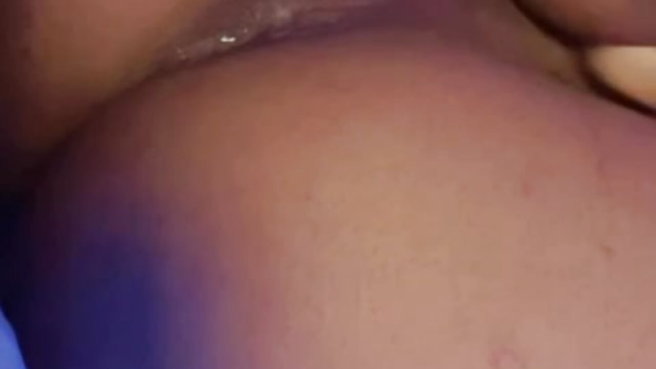 finger in 😋 - video by AzulaTS cam model