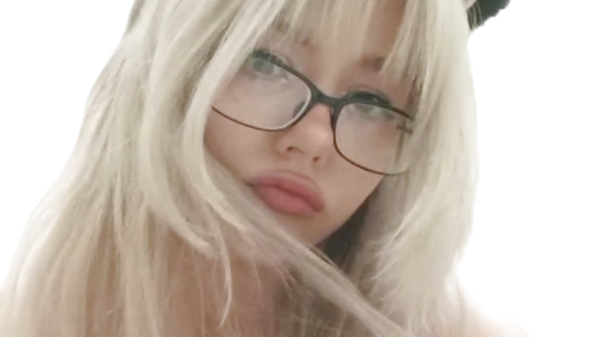 meow) - video by KiraBy cam model