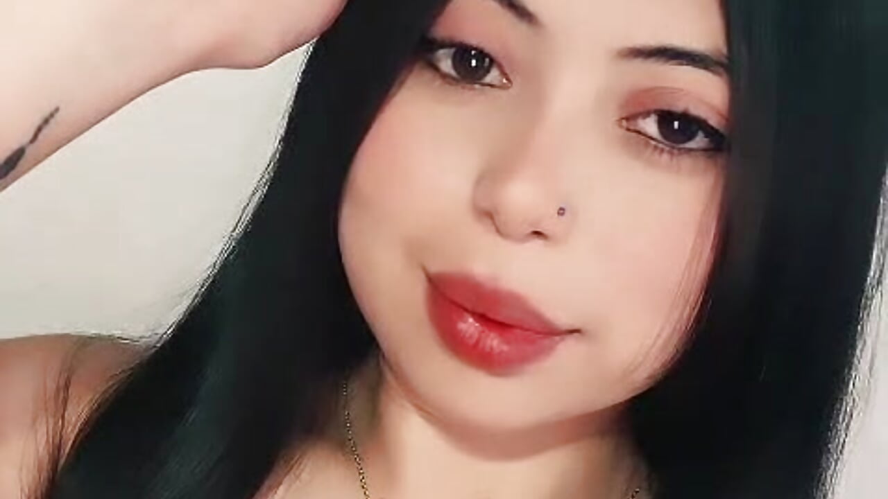 WhatsApp Video 2026-08-18 at 1,57,37 PM - video van Melody_lee_ cam-model