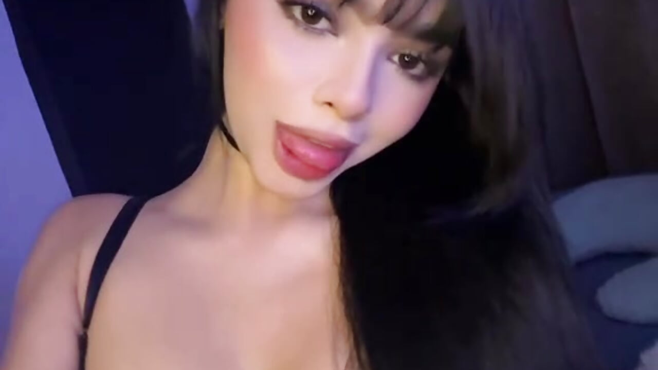 Hey baby!🤩 - vidéo du modèle de showcams Aurora_Evanss
