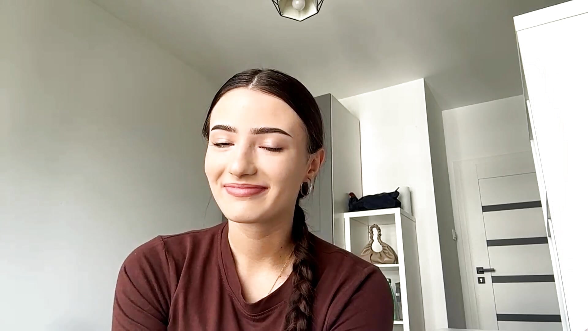 My cutie face - Vídeo de CurlySoni, modelo de vídeos