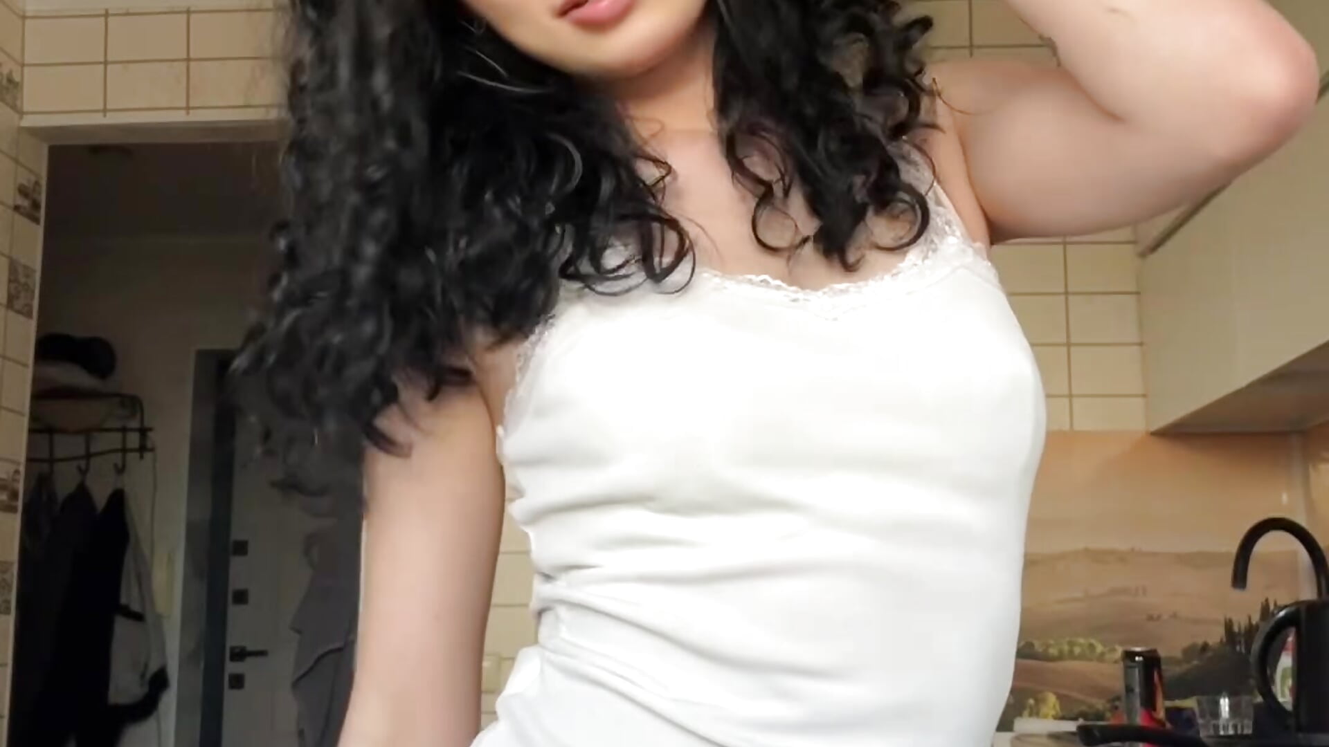 my lovely curls - video oleh model kamera DeeannLaclair