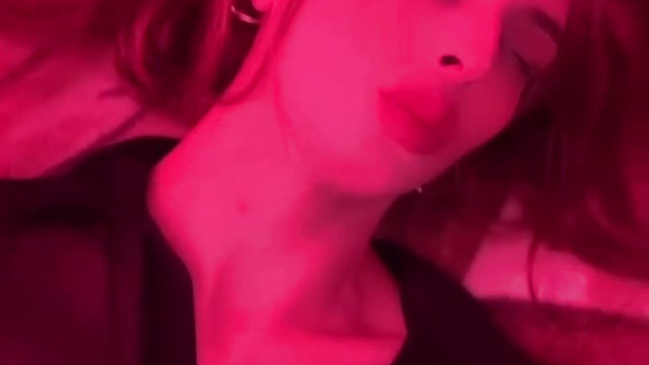 Are you ready for me?” 😉 - video oleh model kamera selenegoddess_