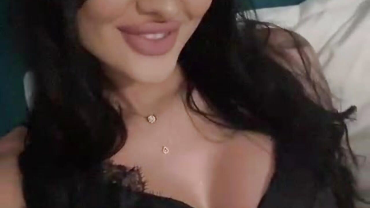 More me 🎀 - vídeo de ObsessionJo modelo de câmara