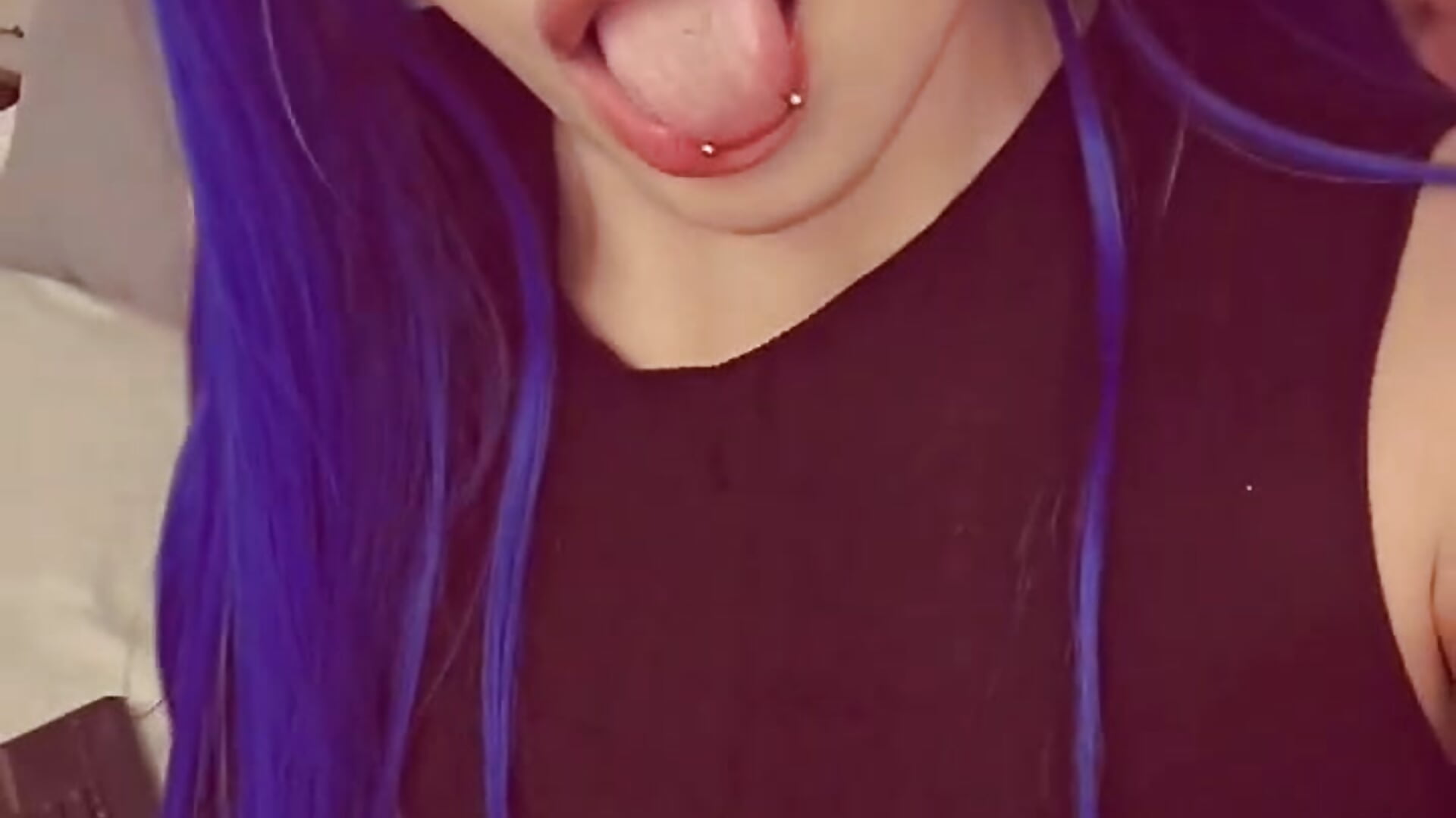 U favorite latine is online 💙– Naomi_luxx kameramodell videója