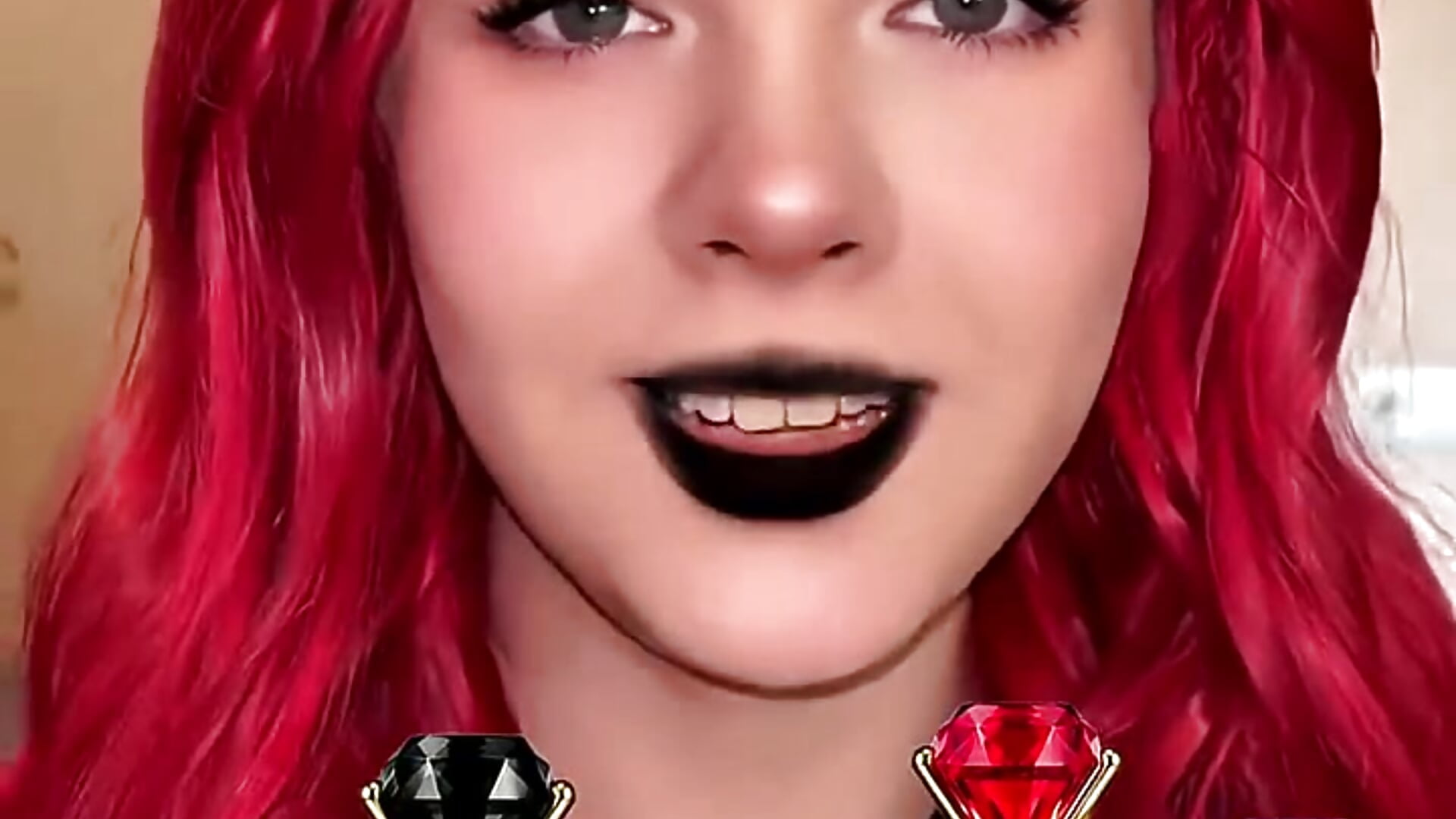 Lipstick Color Change Game - 視頻由 BilliJekki 主播提供