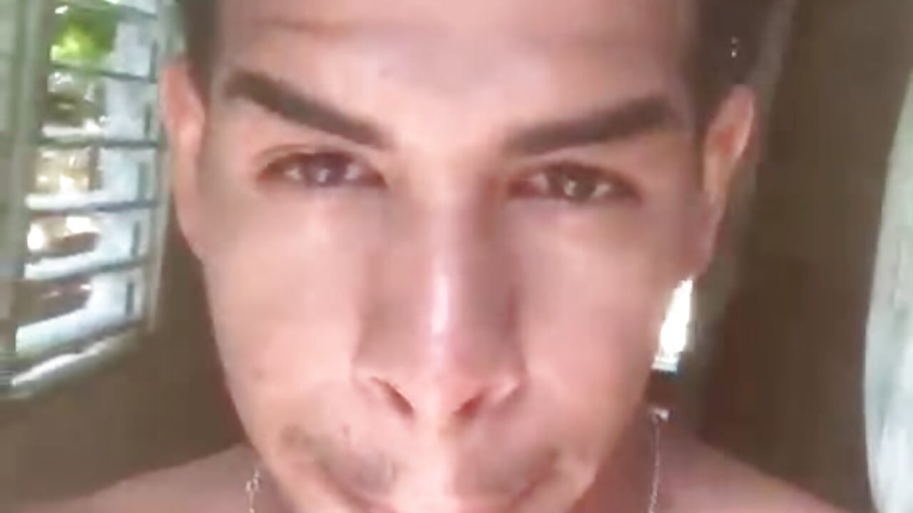 WELCOME – video modela na kameri Pablo0040