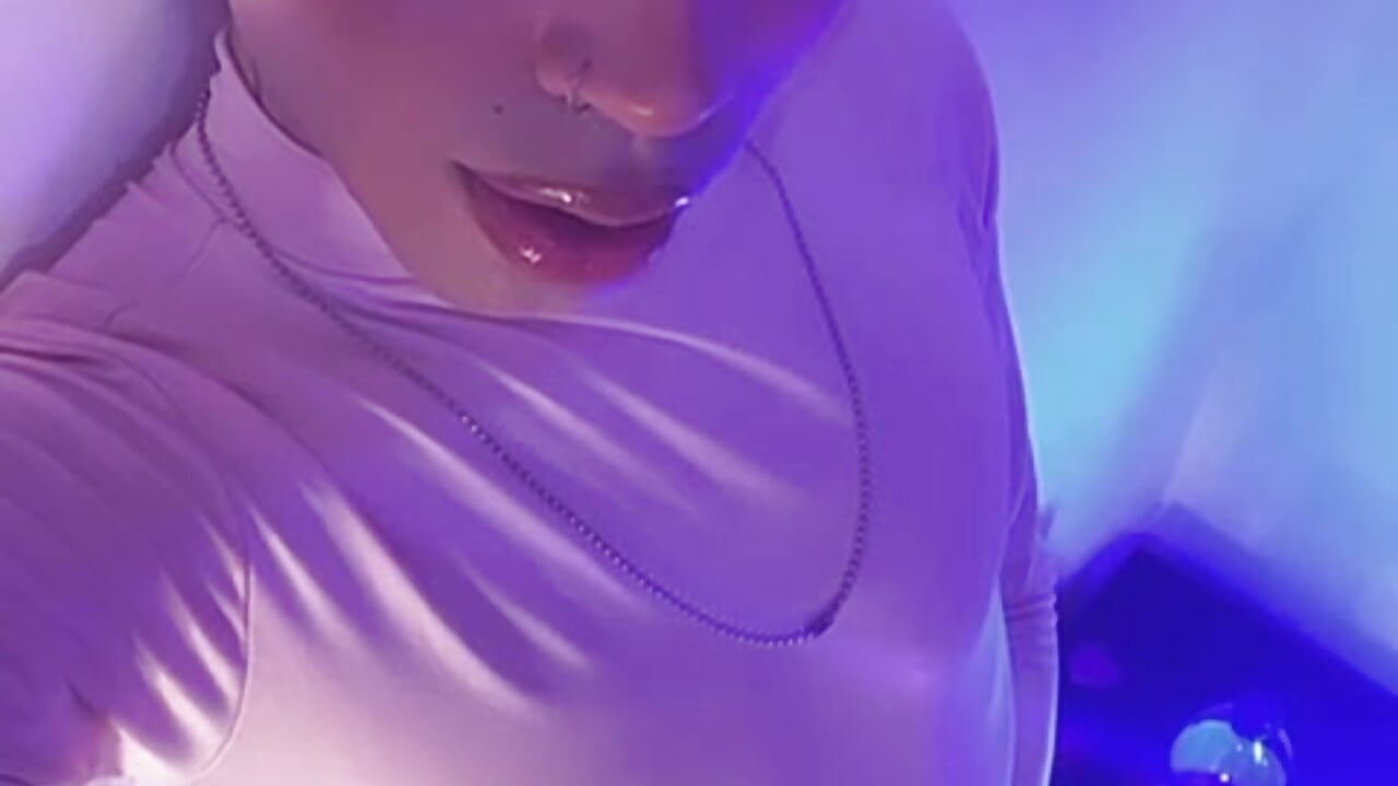 very hot - clip cu hazel_james01 model videochat