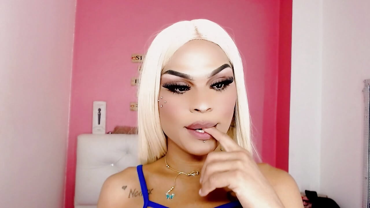 💋🎀 - video by mane_thopsom cam model
