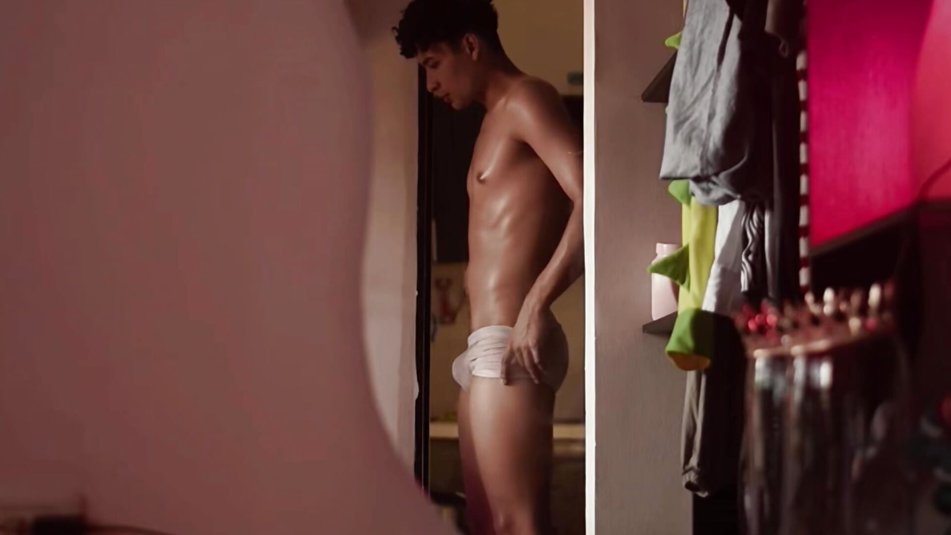 SEXY OIL BODY - video av sexy_mateo_ cam-modell