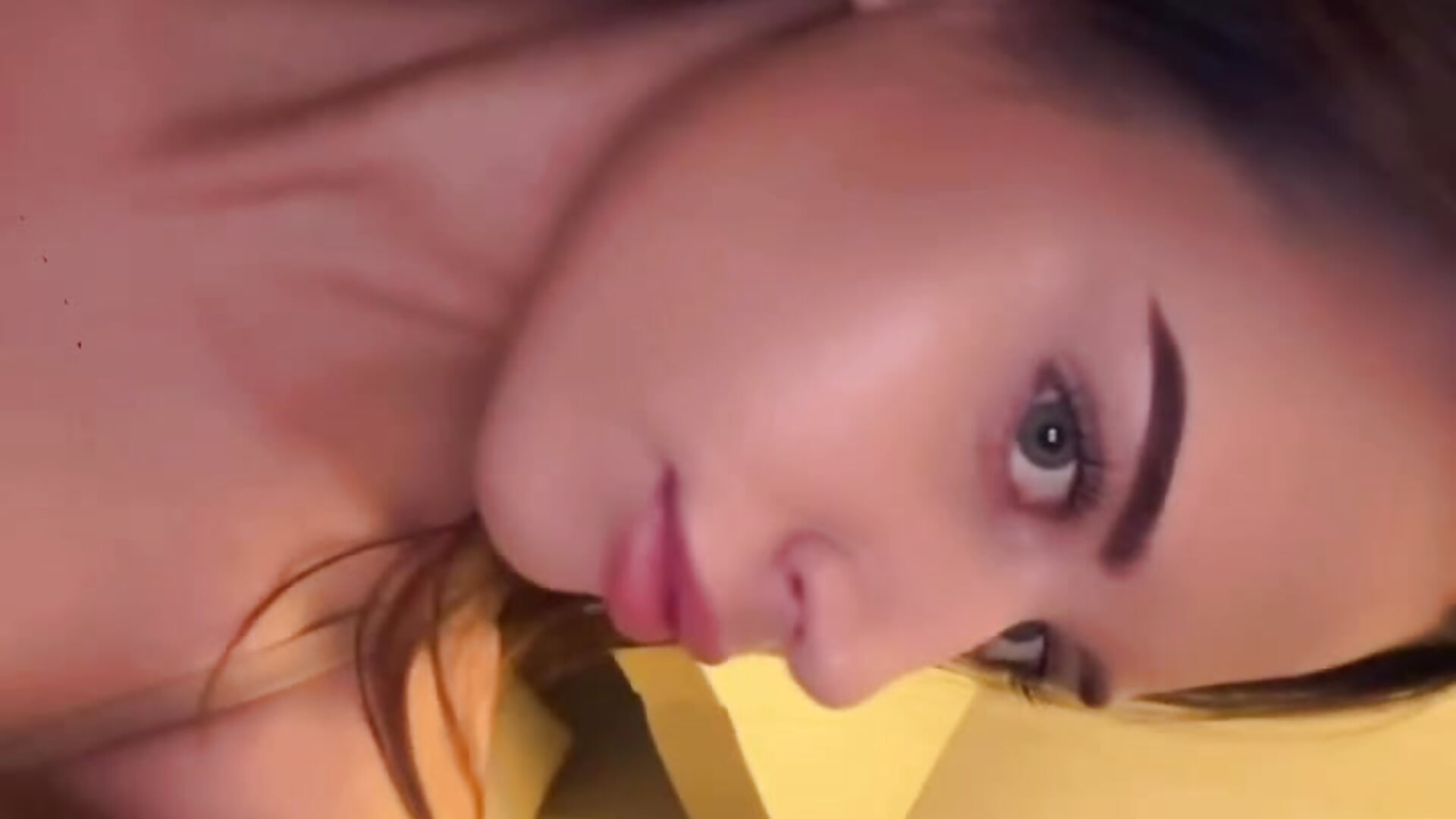 👀😍 - video by CamilaReburn