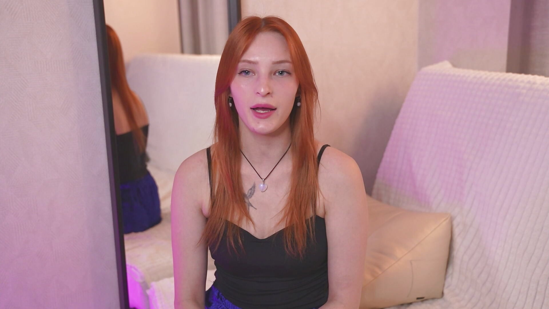 Greetings🥺😇 - video oleh model kamera ChloeBannett