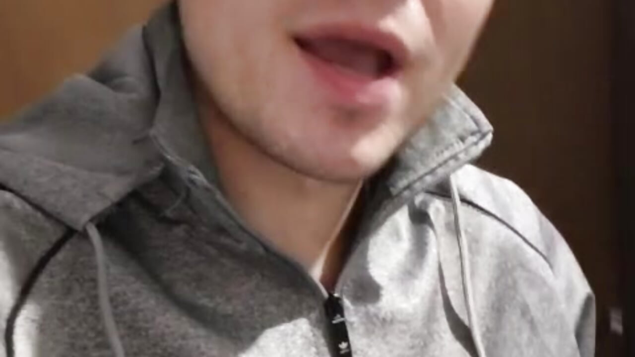 Hey there 🔥 – video od webkamerové modelky AndyRuiz_