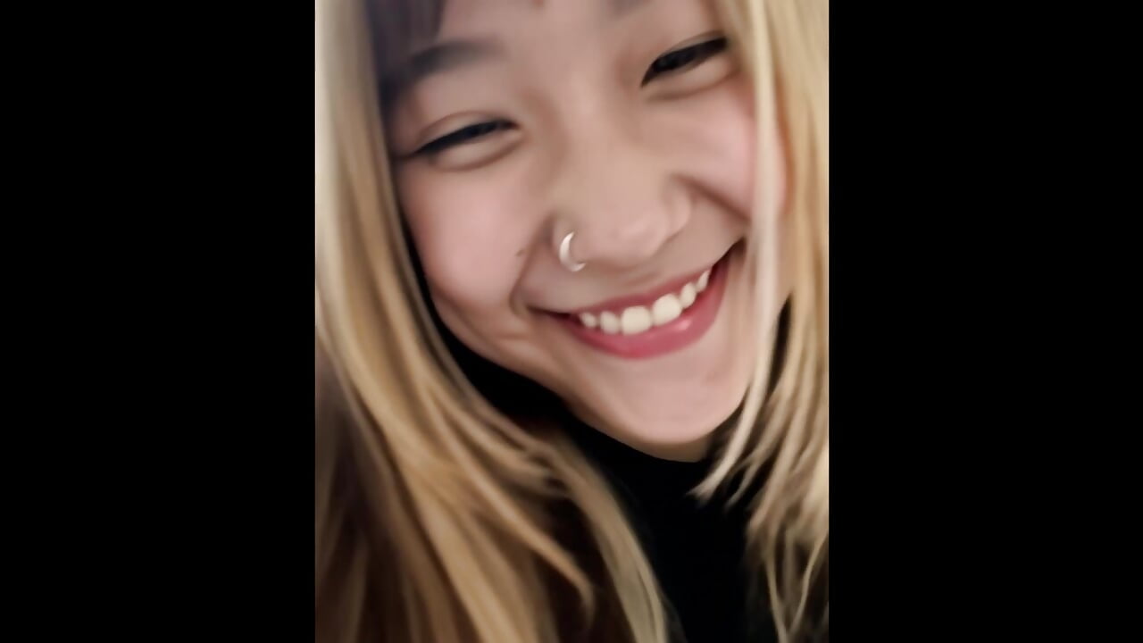 Do you like my smile? - WillenaNecessary主播的视频