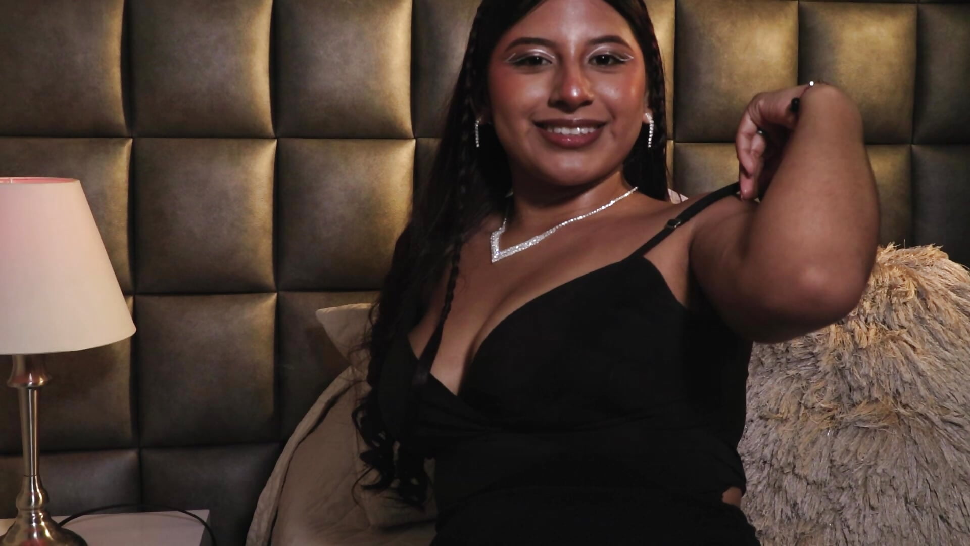 Pure Obsession - video oleh model kamera HoneyWoods